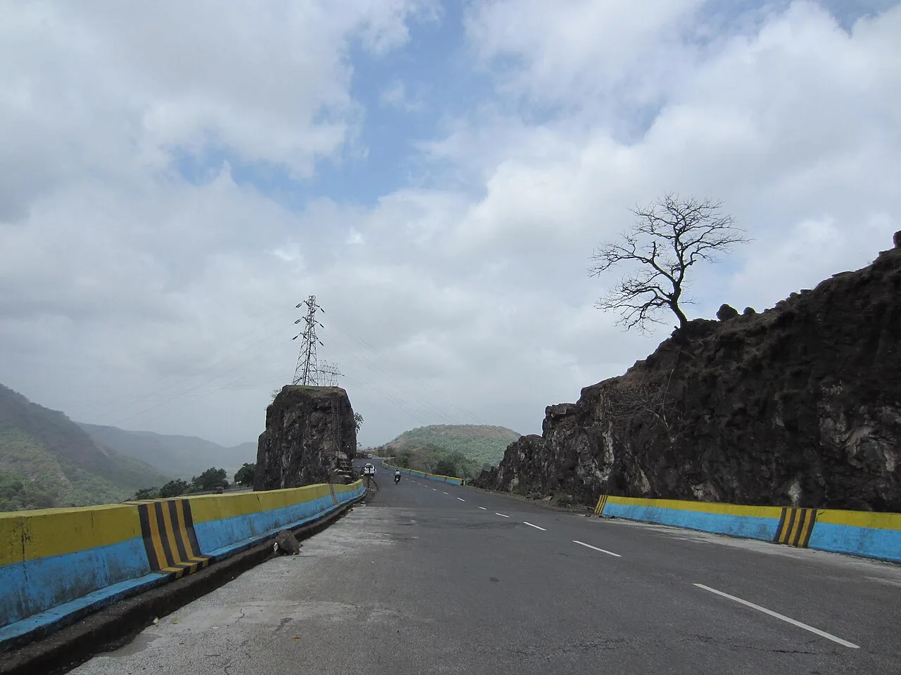 Mumbai to Lonavala Same-Day Cab: Leave Time, Stops & Return Plan