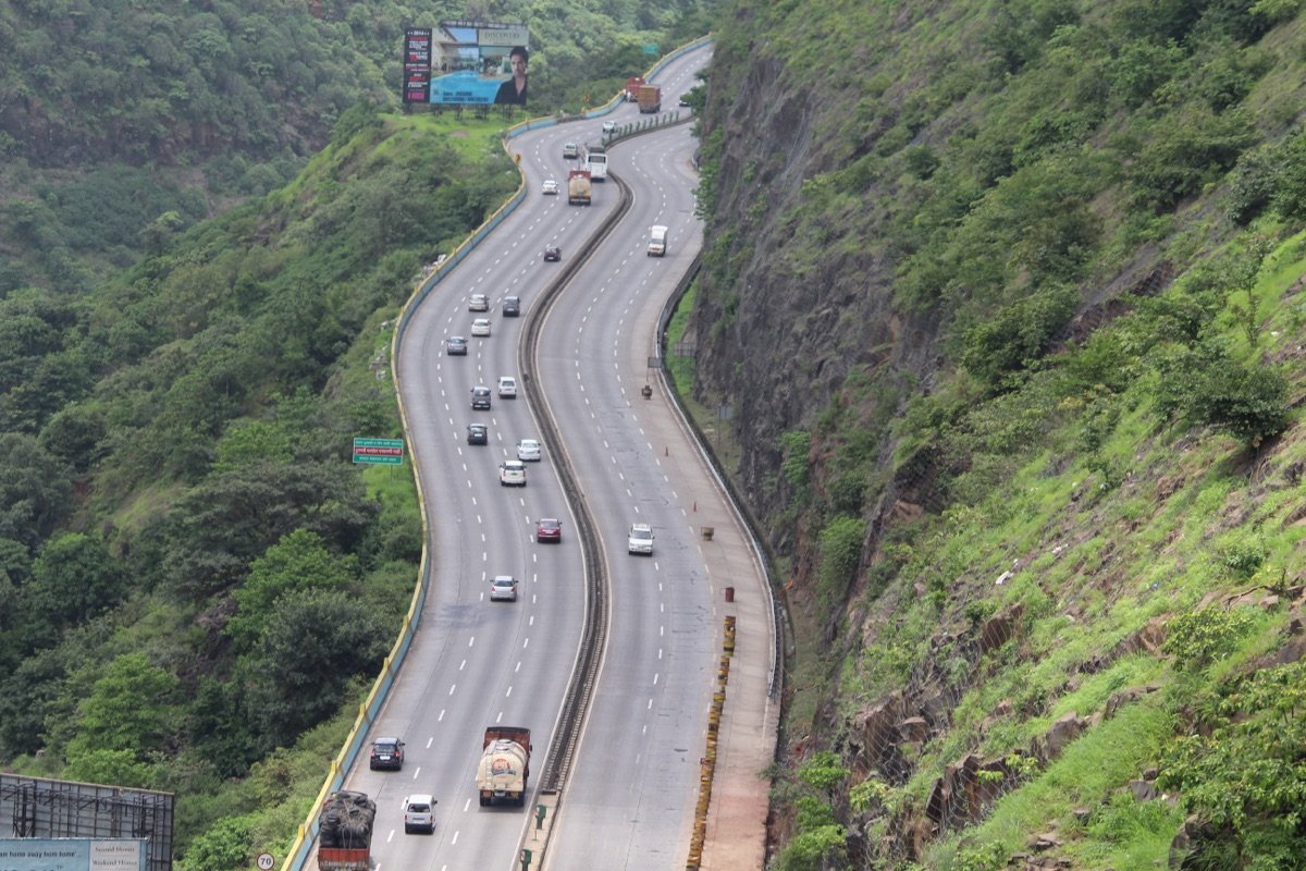 Complete Guide to Safe outstation cab travel in 2026: Your Safety Checklist