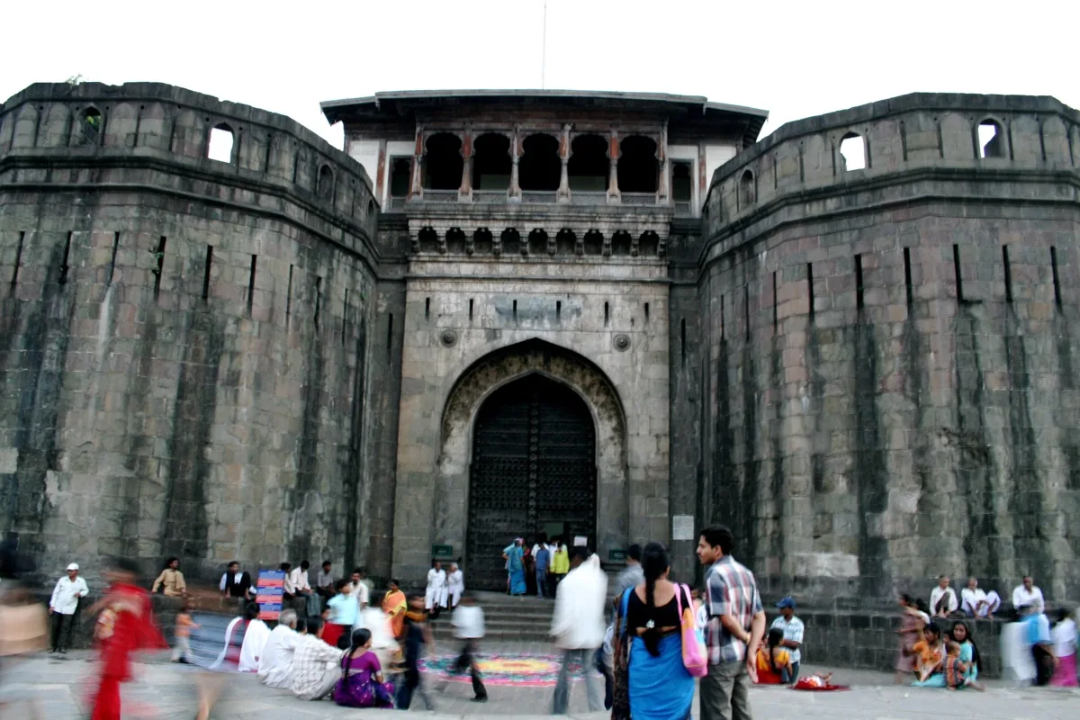 Pune city local cab service